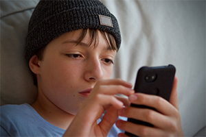 Curbing Kid's Unauthorized Purchases on Mobile Devices